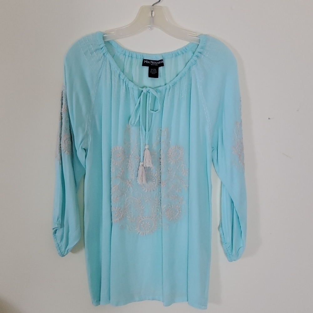 MIX NOUVEAU EMBROIDERED WOMEN'S BLOUSE